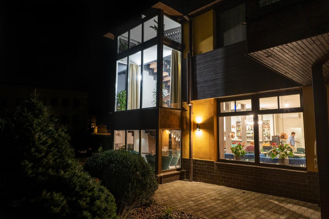 Hotel Karolina Lanškroun Exterior foto